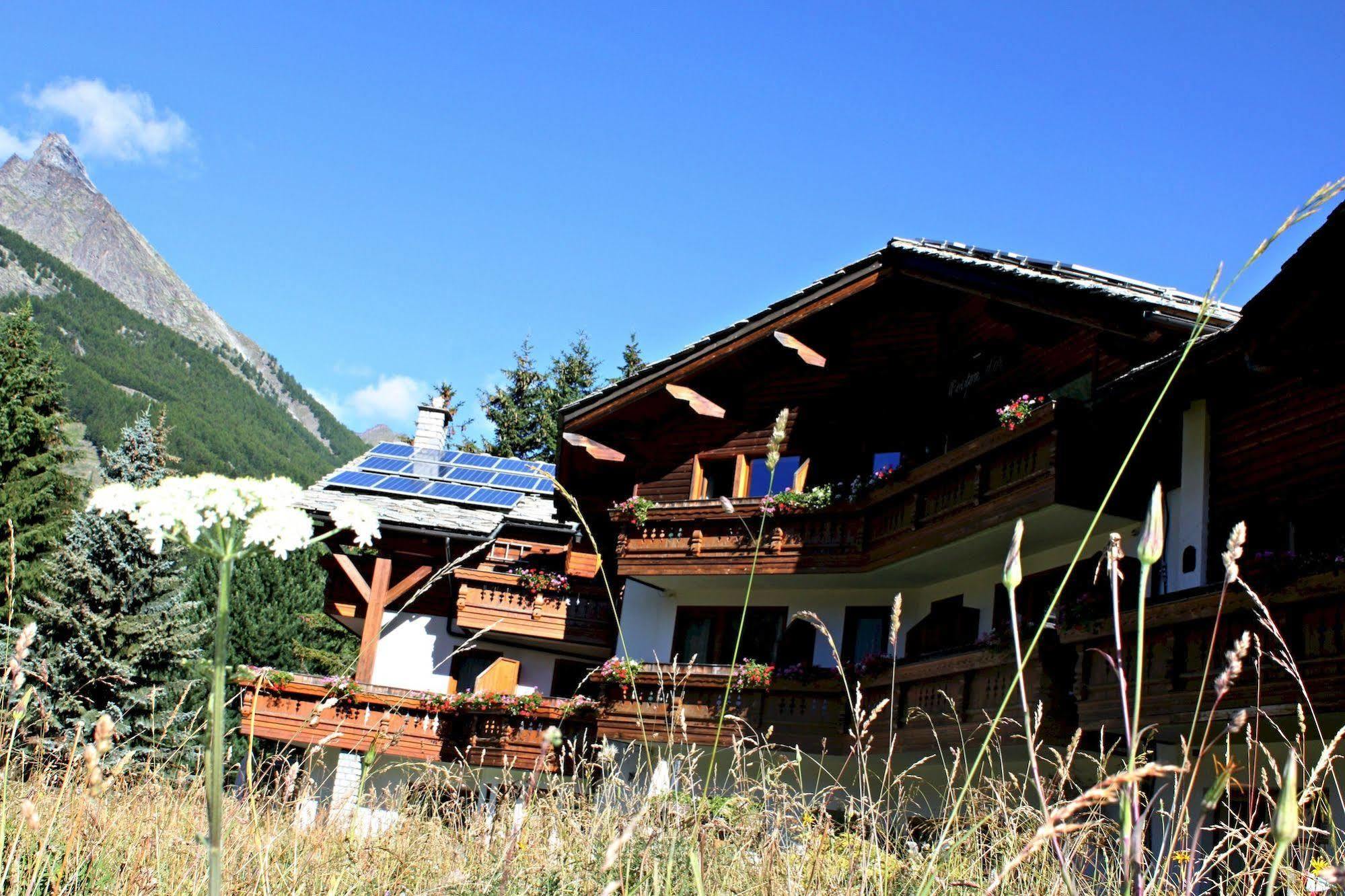 Hotel Bouton D'Or - Cogne Exterior foto
